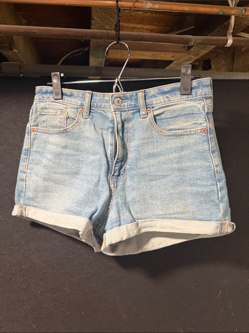 American Eagle Blue Denim Stretch Shorts – Women’s Size 8